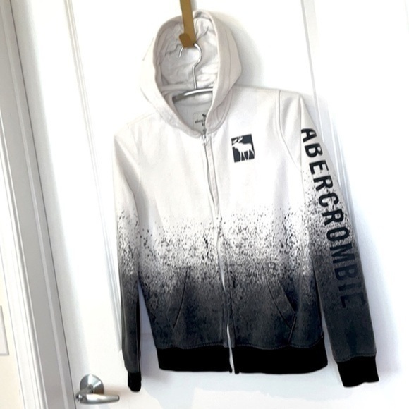 ABERCROMBIE KIDS | Size 15/16 White Fading into Black Full-Zip Hooded Sweatshirt - Picture 1 of 9